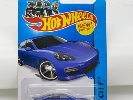 Hot Wheels Porsche Panamera Fashion