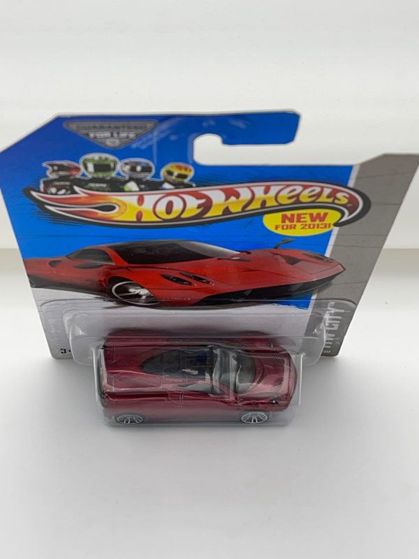 Hot Wheels Pagani Huayra (Red) For Sale